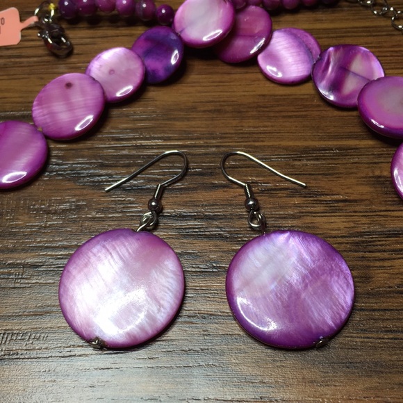 Purple Pink Shell Necklace & Earrings Set - Picture 4 of 11